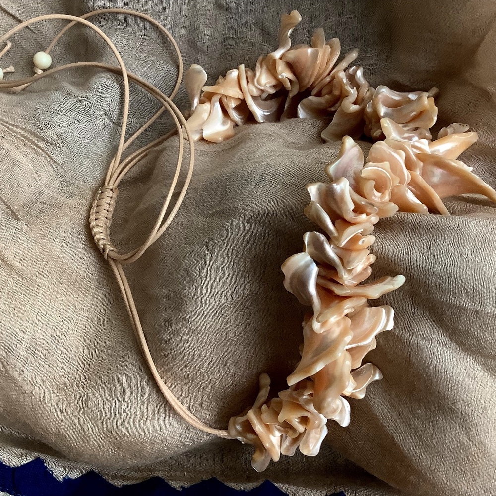 Pink Mother of Pearl necklace